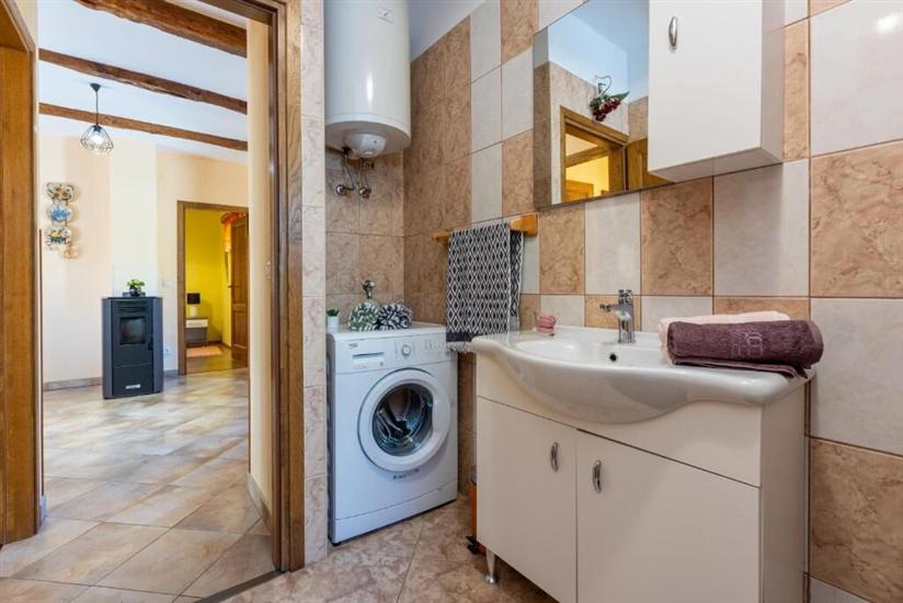 House K1, for 5 persons