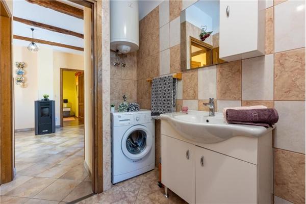 House K1, for 5 persons