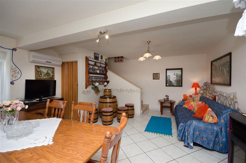 House K1, for 5 persons