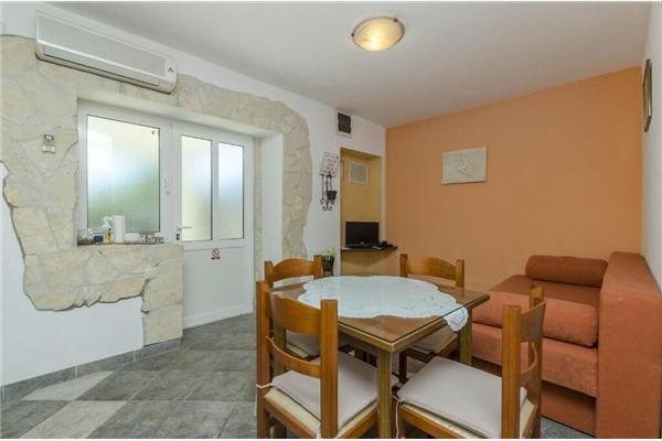 Apartment A1, for 3 persons