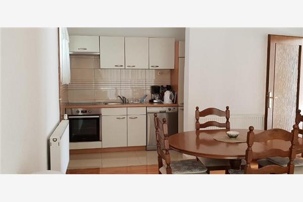 Apartment A1, for 5 persons