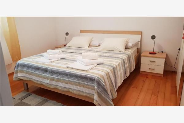 Apartment A1, for 5 persons