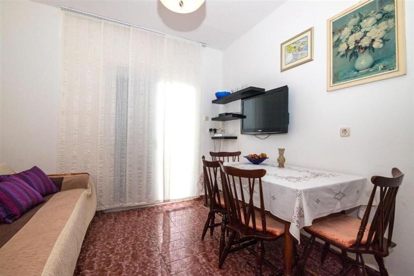Apartment A1, for 6 persons