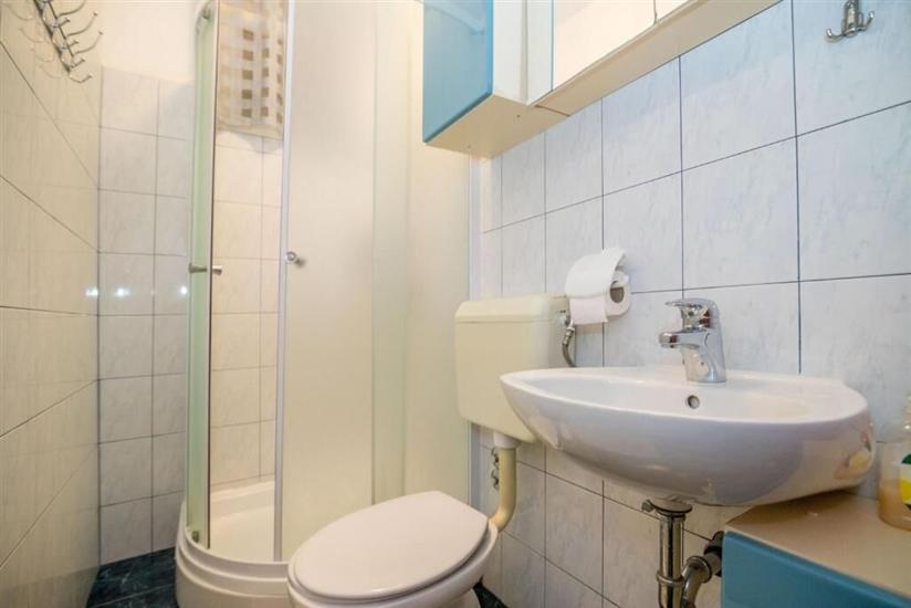 Apartment A1, for 6 persons