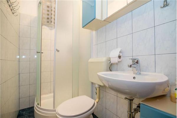 Apartment A1, for 6 persons