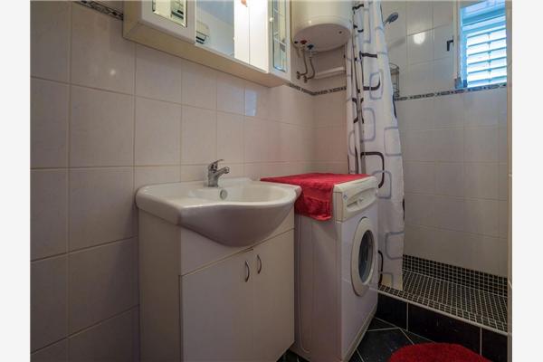 Apartment A1, for 6 persons