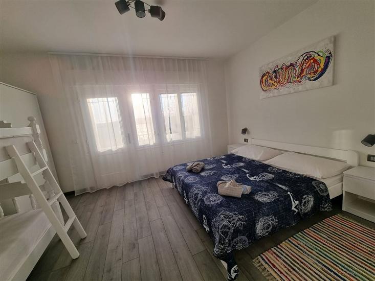 Apartment A1, for 6 persons