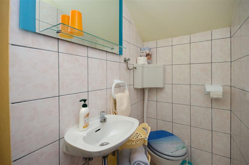 Apartment A4, for 4 persons