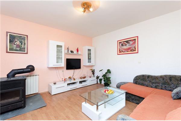 Apartman A1, na 8 osebe