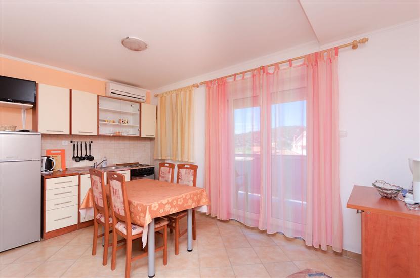 Apartman A4, na 4 osebe