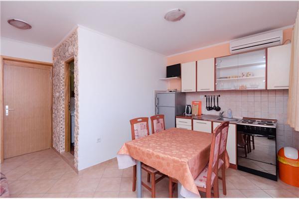 Apartman A4, na 4 osebe