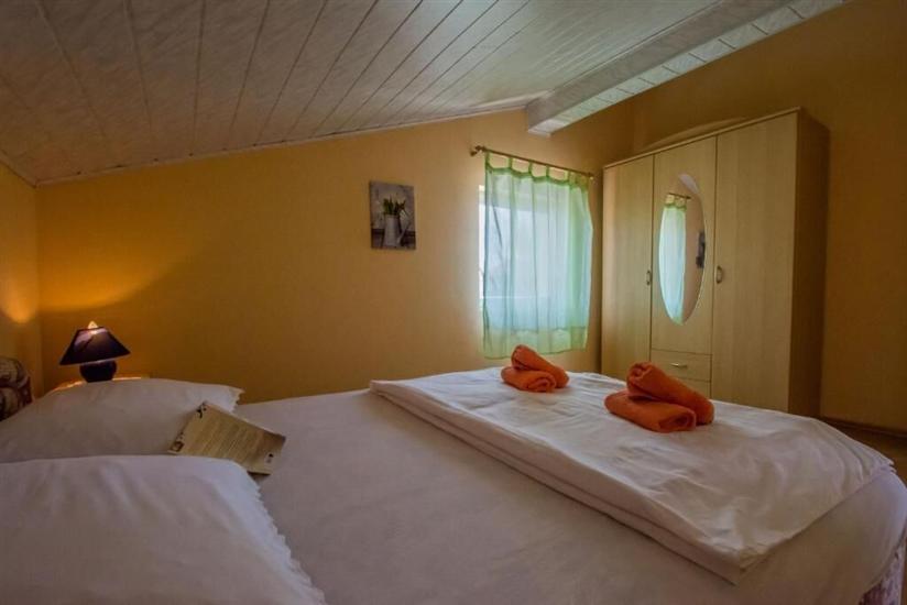 Apartment A2, for 10 persons