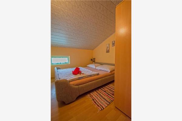 Apartment A2, for 10 persons