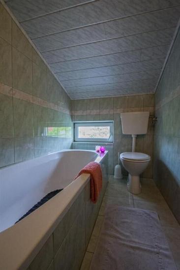 Apartment A2, for 10 persons