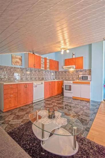 Apartment A2, for 10 persons