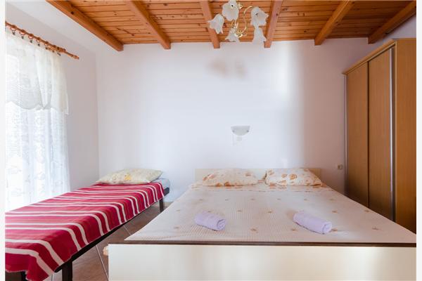 Apartment A1, for 5 persons