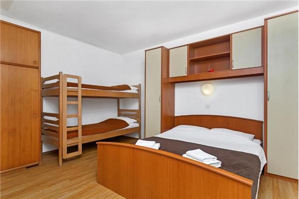 Apartment A4, for 4 persons