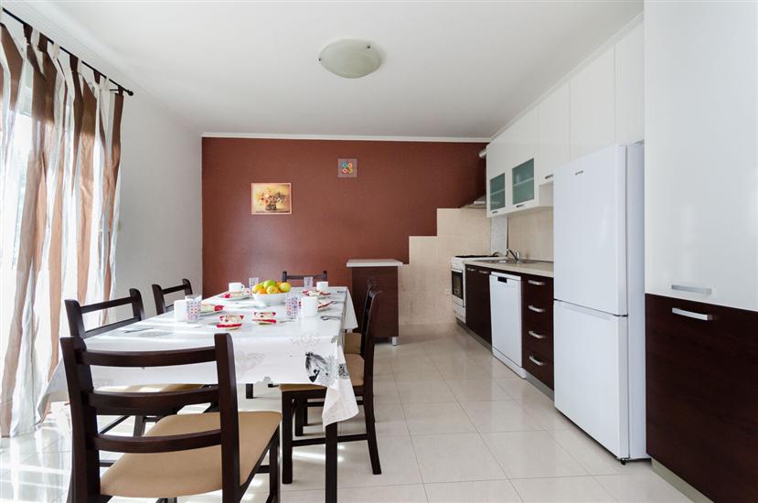 Apartment A2, for 4 persons