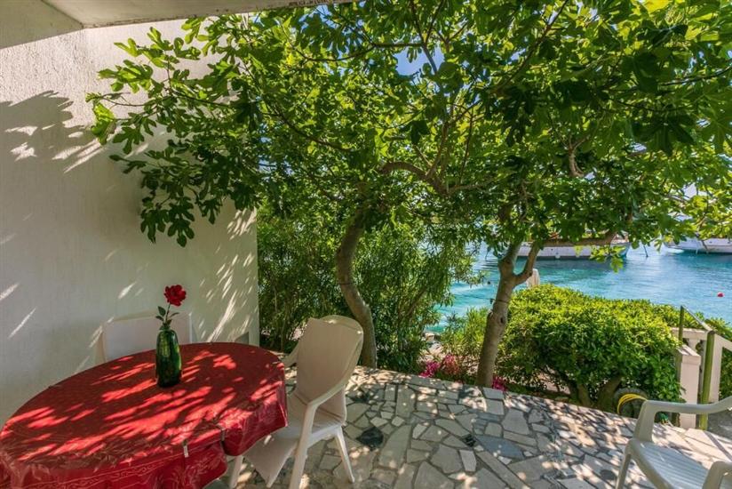 Apartment A1, for 5 persons