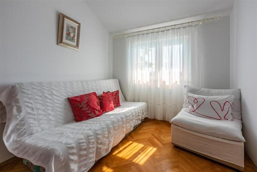 Apartment A2, for 5 persons