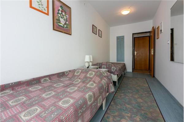 Apartment A2, for 5 persons