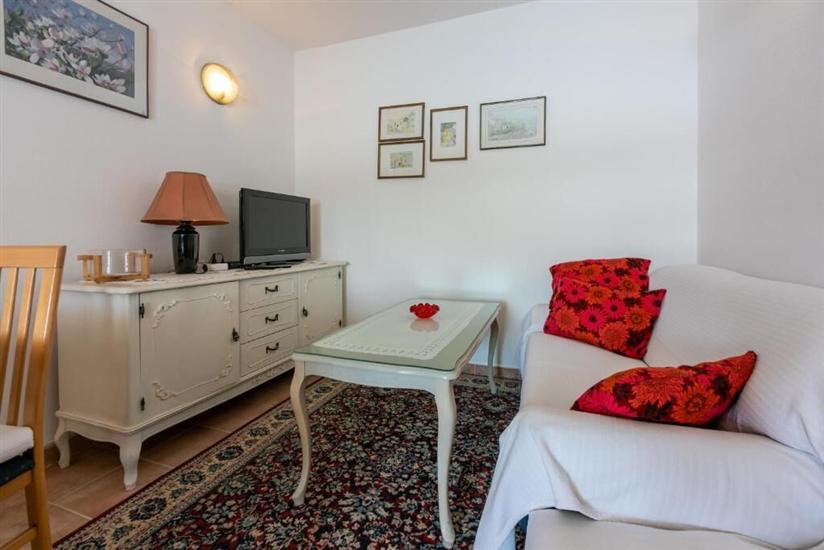 Apartment A2, for 5 persons