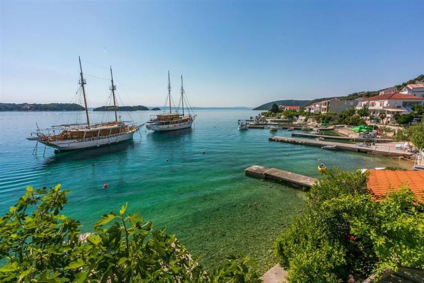 Apartment A2, for 5 persons