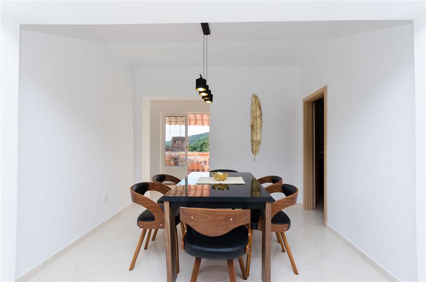 Apartment A2, for 6 persons