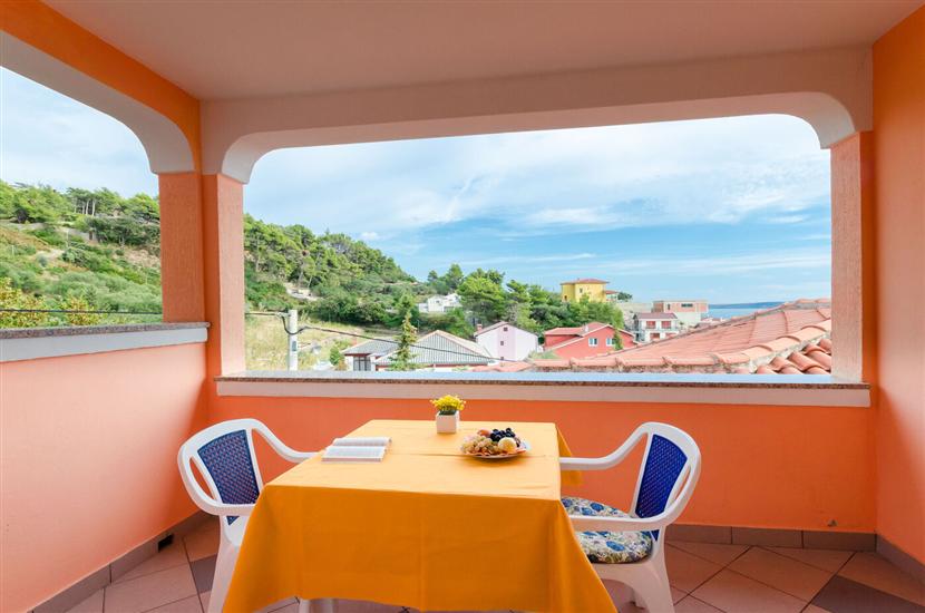 Apartment A2, for 6 persons