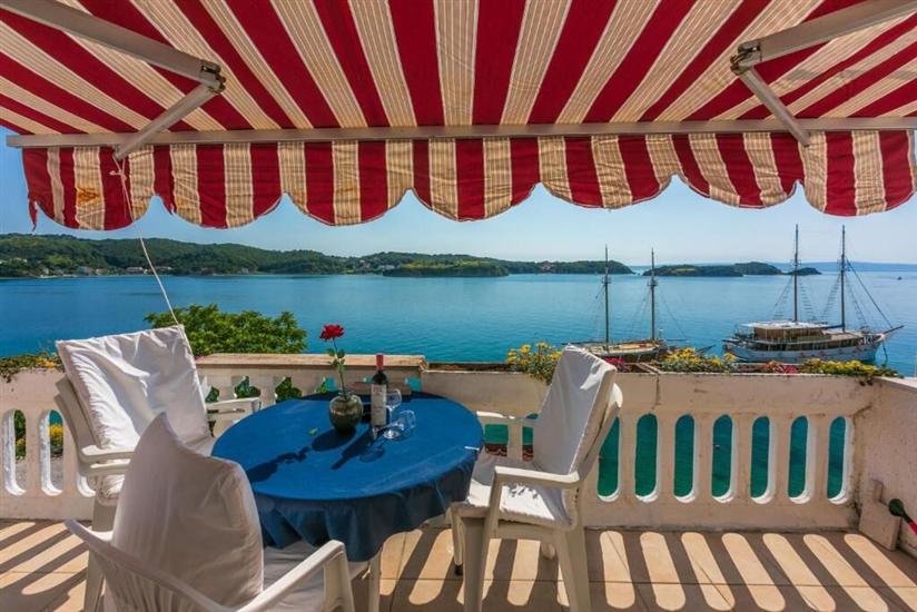 Apartment A4, for 5 persons