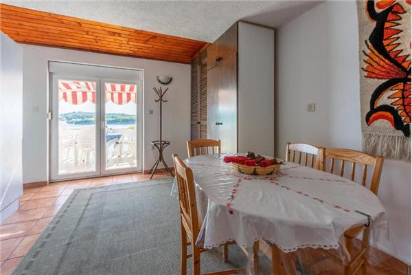 Apartment A4, for 5 persons