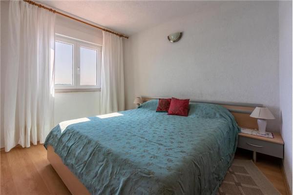 Apartment A4, for 5 persons