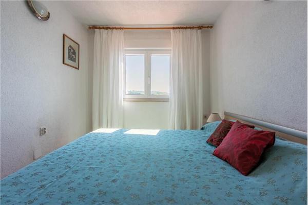 Apartment A4, for 5 persons