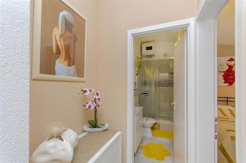 Apartment A2, for 4 persons