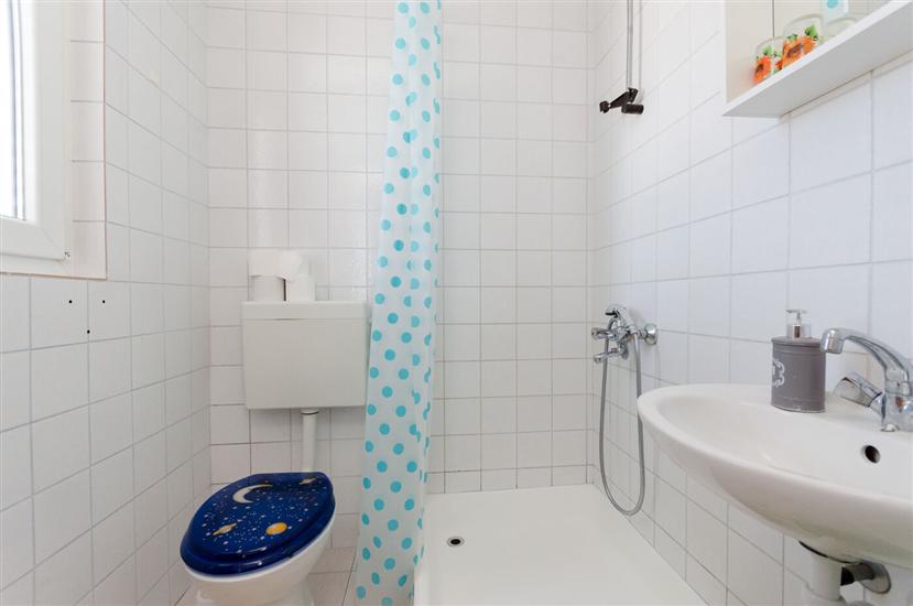 Apartment A1, for 6 persons