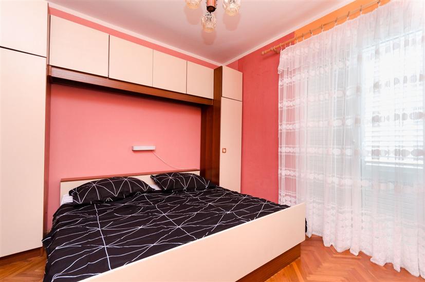 Apartment A1, for 6 persons