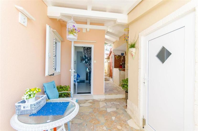 Apartment A3, for 6 persons