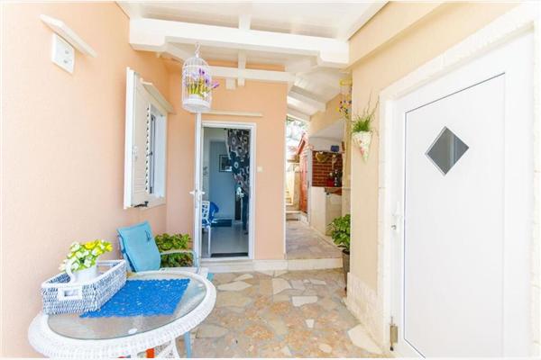 Apartment A3, for 6 persons