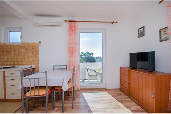 Apartment A2, for 4 persons
