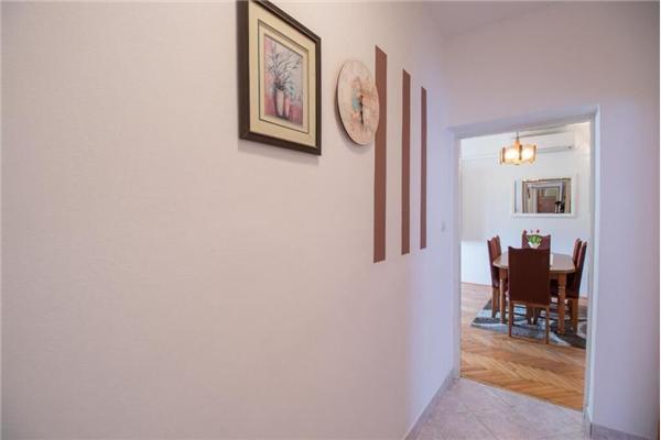 Apartment A1, for 5 persons