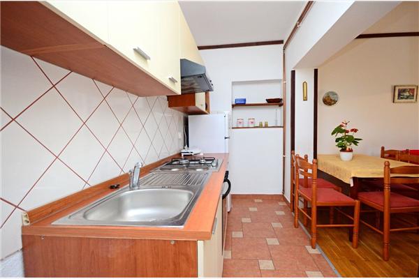 Apartment A1, for 5 persons