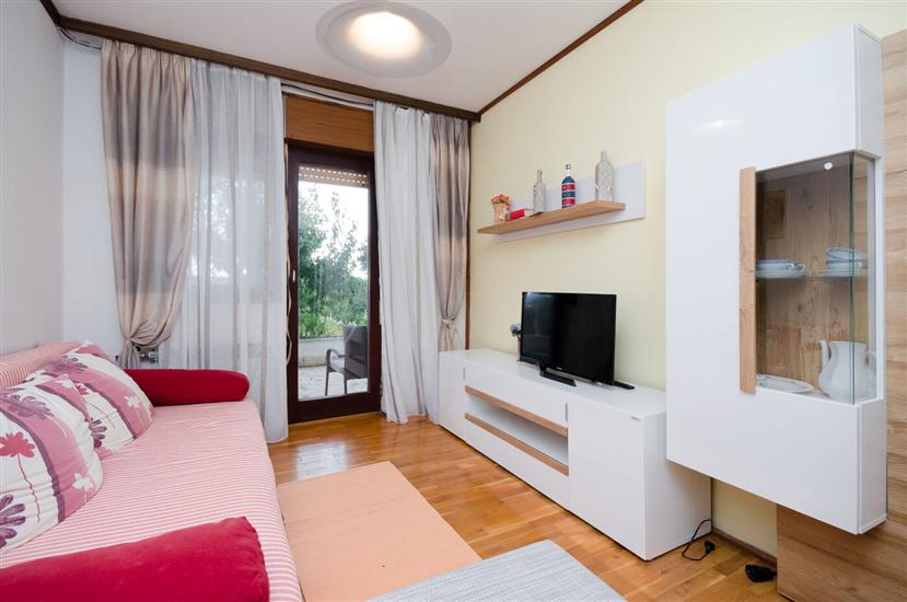 Apartment A1, for 5 persons