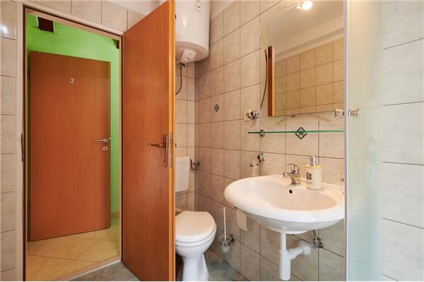 Room S1, for 2 persons