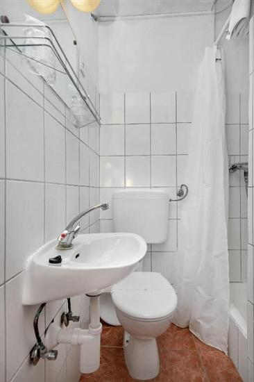 Apartment A8, for 4 persons