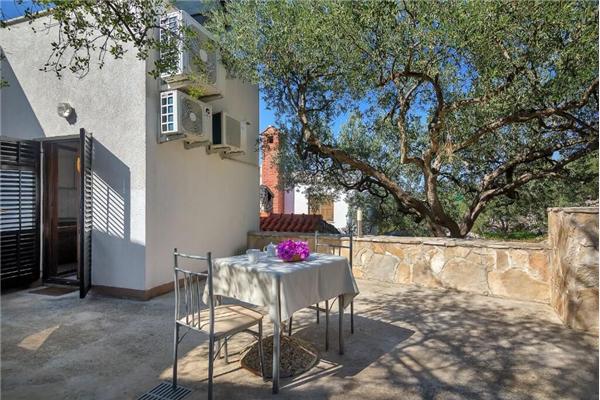 Apartment A8, for 4 persons