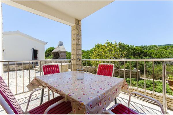 Apartment A2, for 5 persons