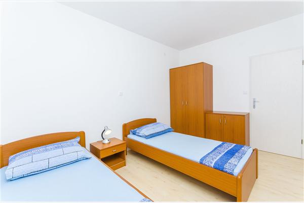 Apartment A1, for 6 persons