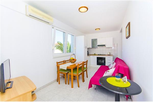 Apartment A1, for 6 persons