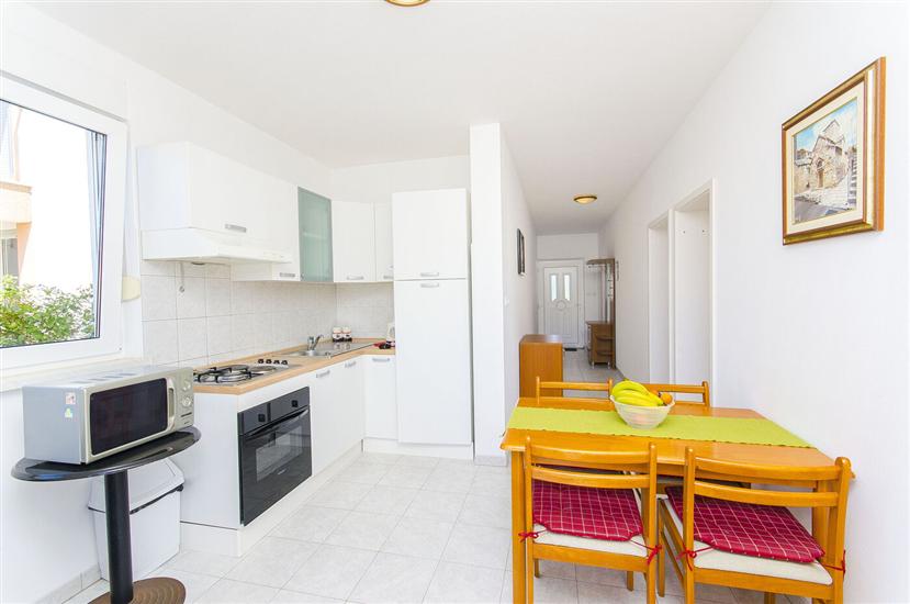 Apartment A2, for 5 persons