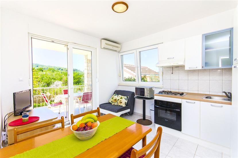 Apartment A2, for 5 persons